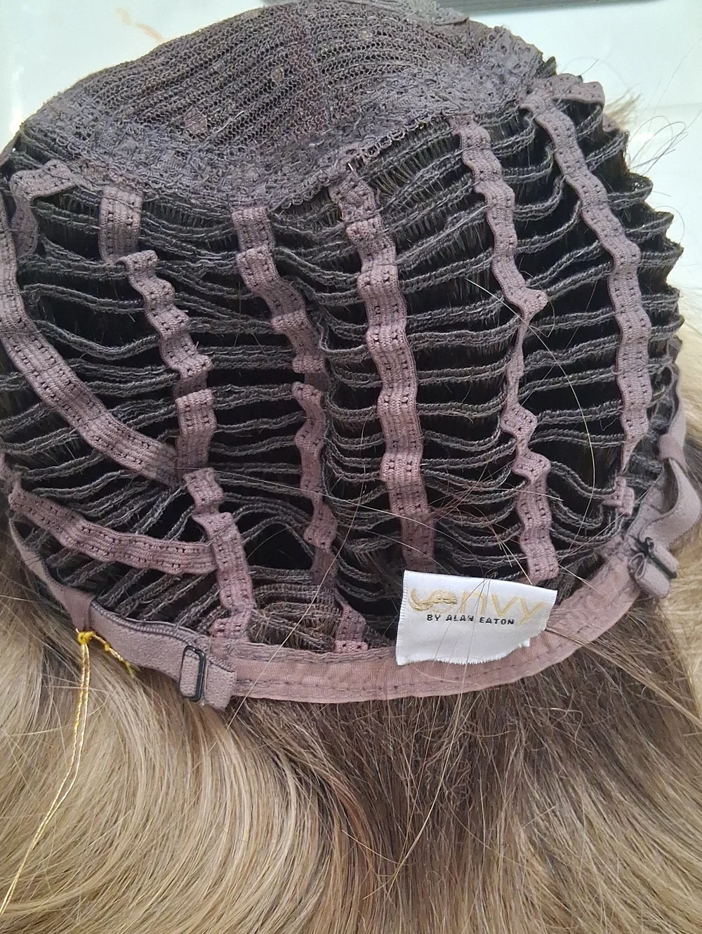 Paige Petite Wig By Envy In Sparkling Champagne
